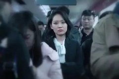 都市白领臀部大腿又疼又麻，有时串到小腿，是